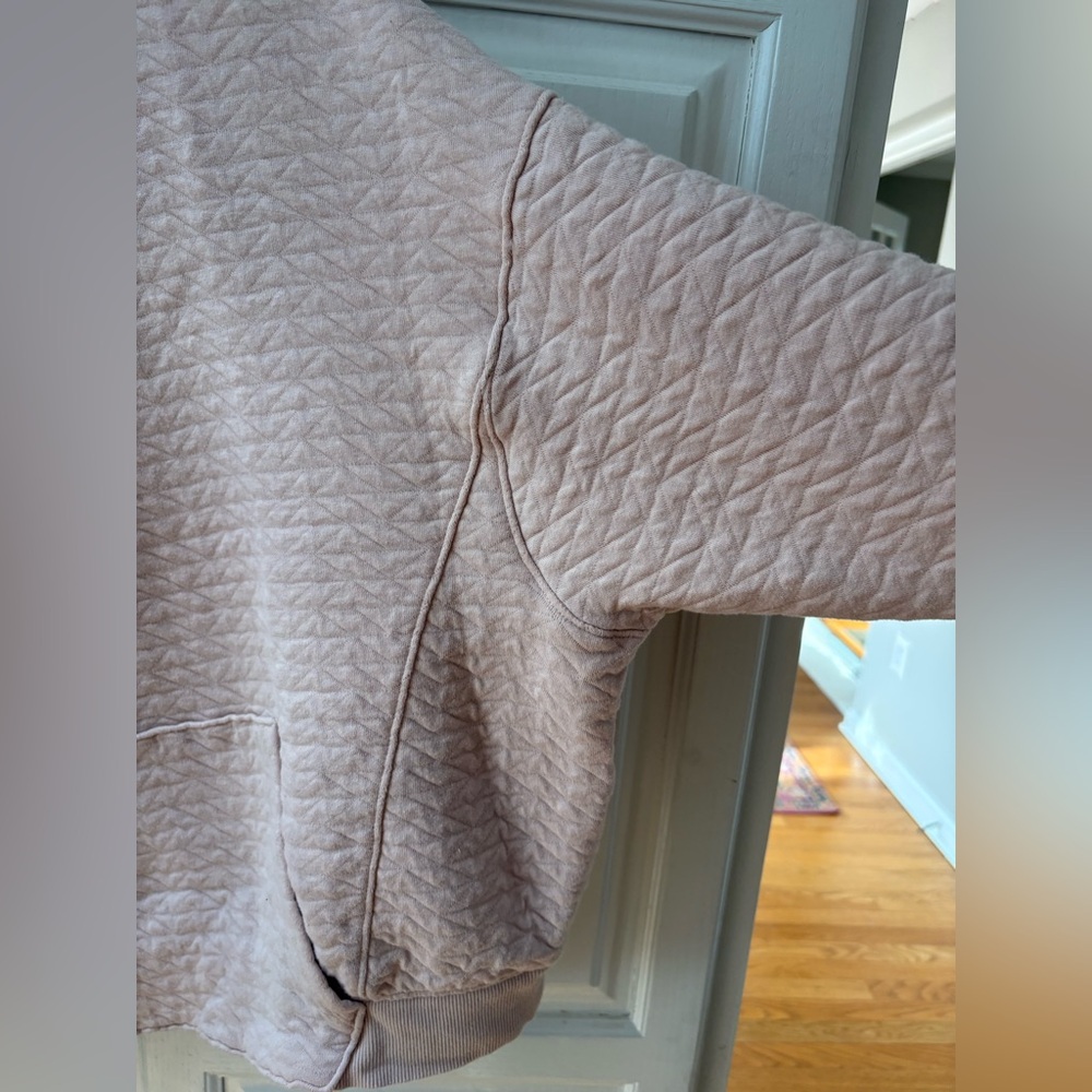 All in Motion Pink Quilted Sweater - Picture 4 of 8